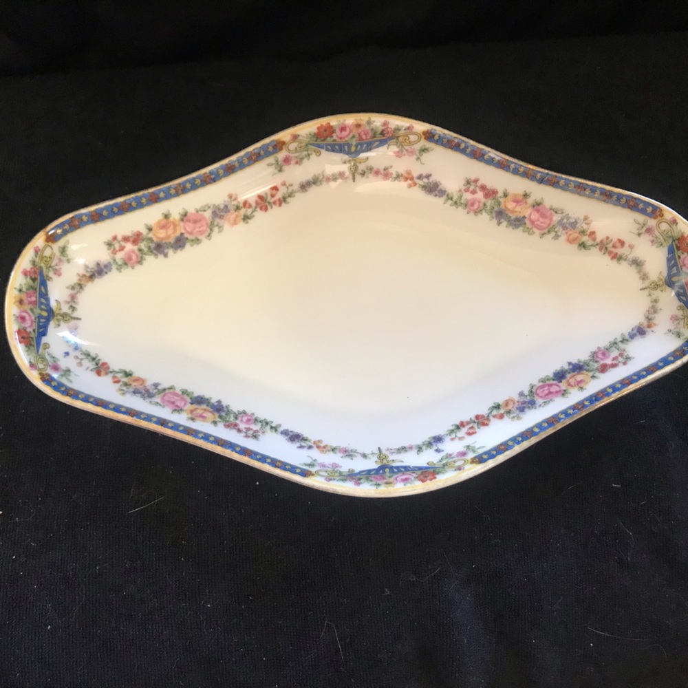Flowers Limoges Elite France plate